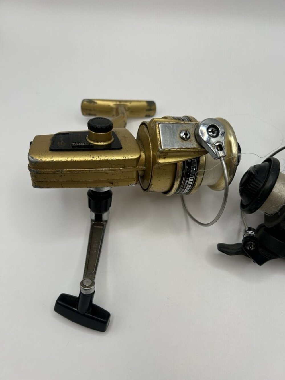 Vintage Spinning Fishing Reels Lot Zebco 6020 & Shimano FX200 Untested Fish Gift - Picture 7 of 13